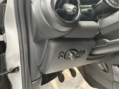 MINI Mini 1.5 Cooper Resolute (11)