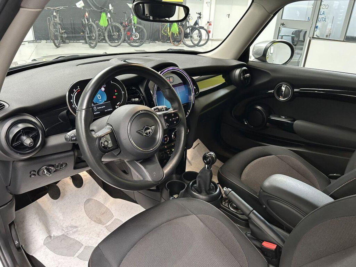 MINI Mini 1.5 Cooper Resolute (8)