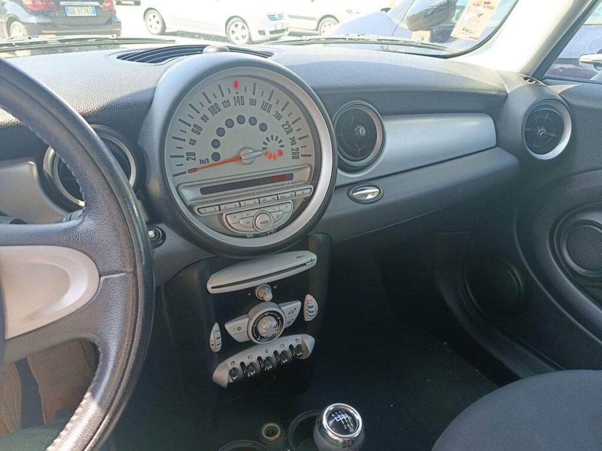 MINI Mini 1.5 Cooper Resolute (9)