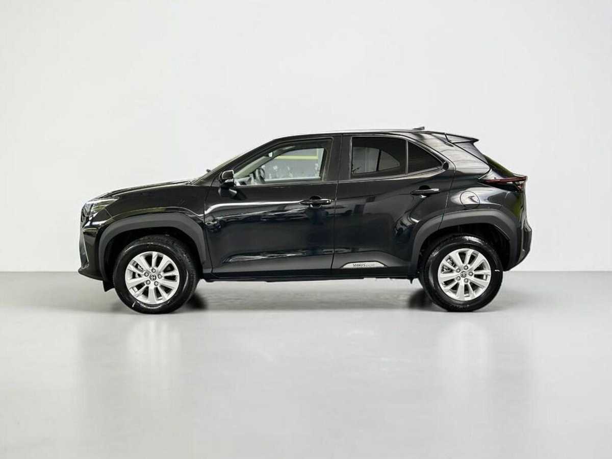 Toyota Yaris Cross 1.5h GR Sport Black Sky fwd 116cv e-cvt (3)