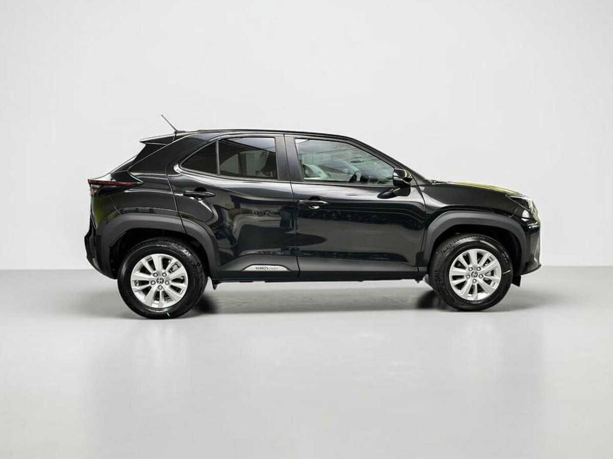Toyota Yaris Cross 1.5h GR Sport Black Sky fwd 116cv e-cvt (5)