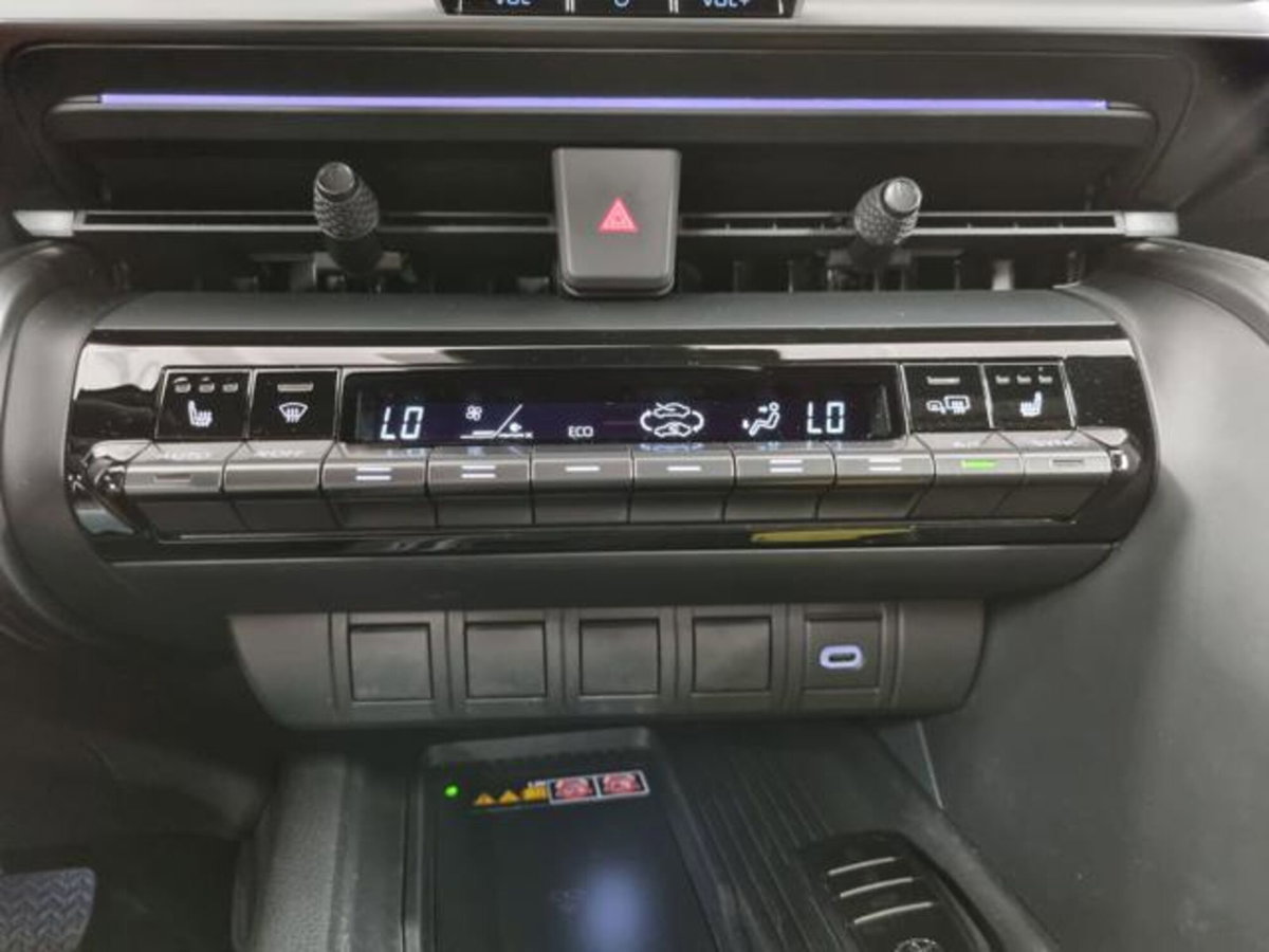 Toyota Toyota C-HR 2.0 hv GR Sport Premiere awd e-cvt (20)