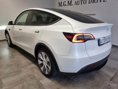 Tesla Model Y Long Range awd (17)