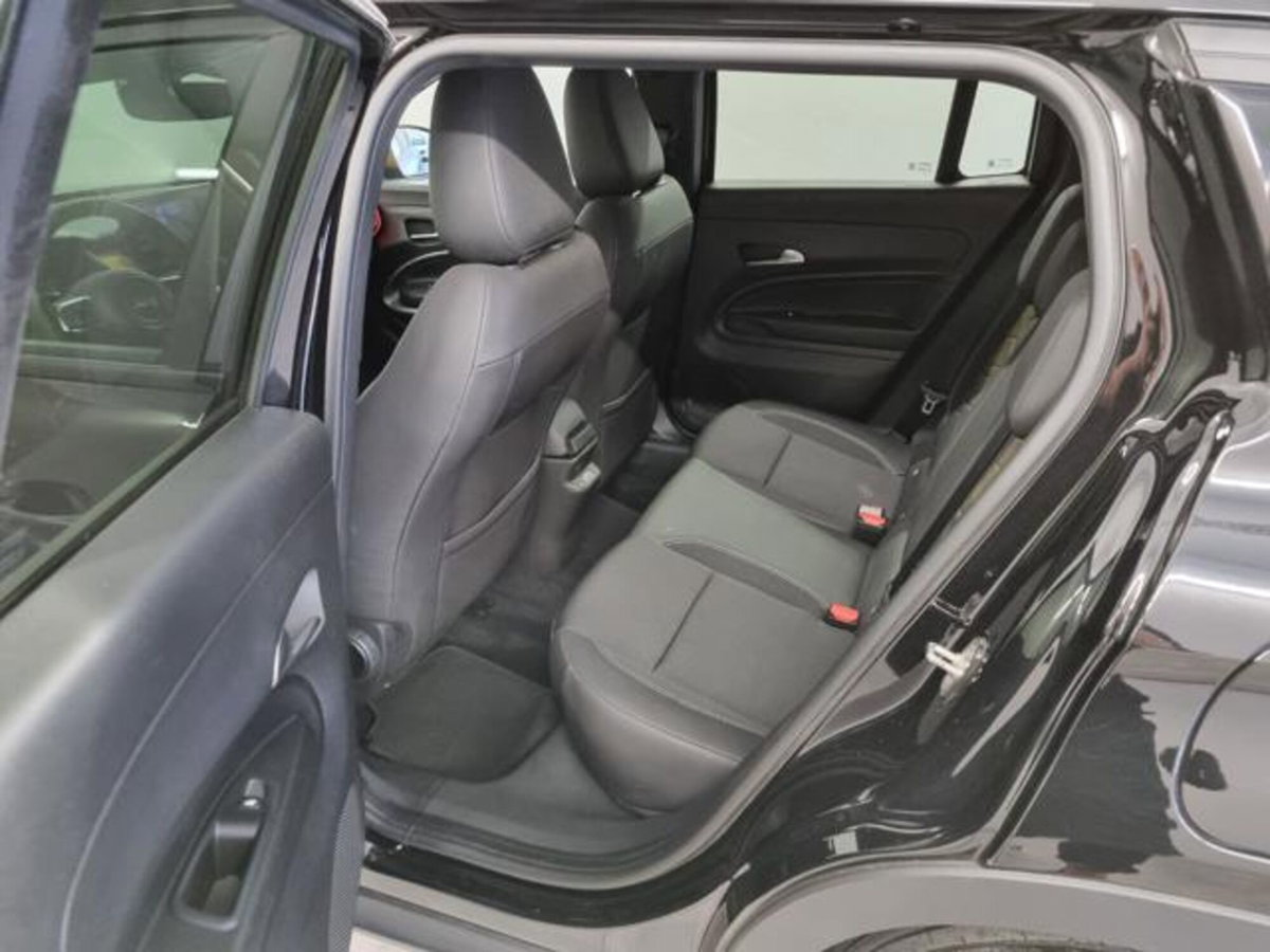 Jeep Avenger 1.2 turbo Summit fwd 100cv (9)