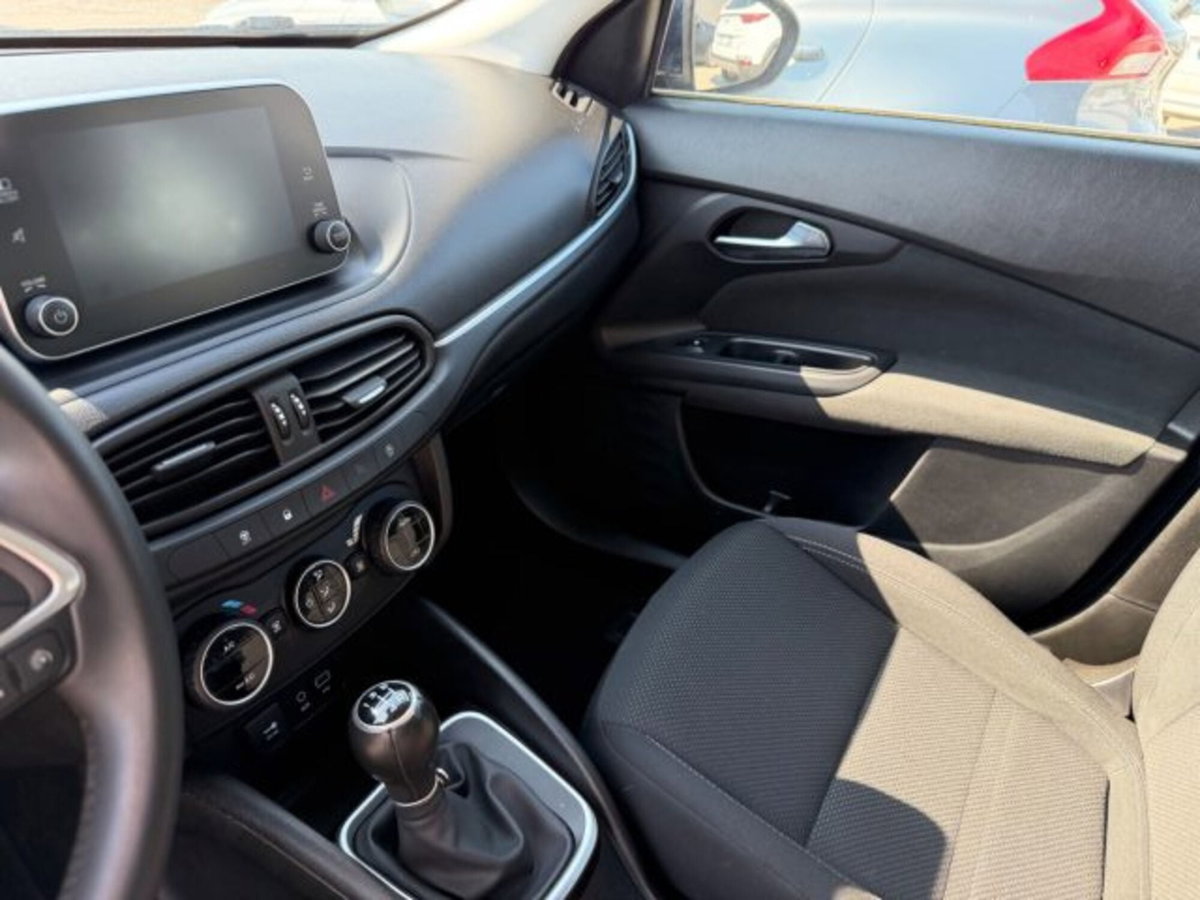 Fiat Tipo Station Wagon Tipo 1.3 Mjt S&S SW Business (11)