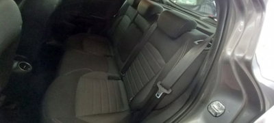 Alfa Romeo Giulietta 1.6 JTDm Super 120cv (9)