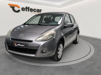 Renault Clio 1.2 16V 5 porte Luxe usata
