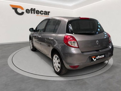 Renault Clio 1.2 16V 5 porte Luxe (4)