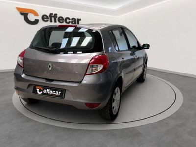 Renault Clio 1.2 16V 5 porte Luxe (6)