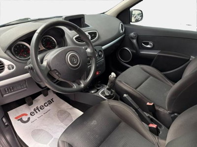 Renault Clio 1.2 16V 5 porte Luxe (7)