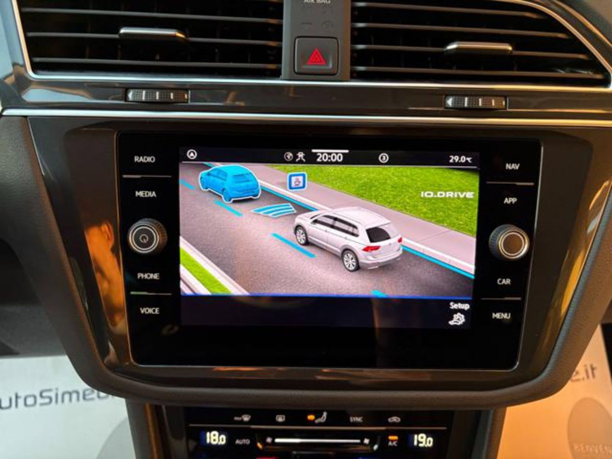 Volkswagen Tiguan 2.0 TDI 150 CV SCR DSG 4MOTION Life (20)