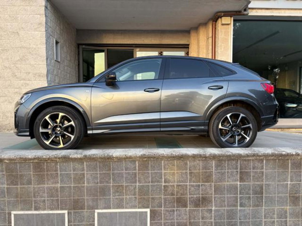 Audi Q3 Sportback 35 TDI S line edition (8)