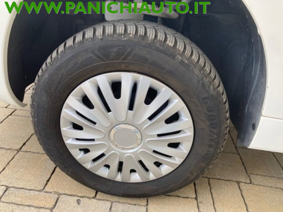 Peugeot Partner BlueHDi 100 4x4 Outdoor Traction Control (12)