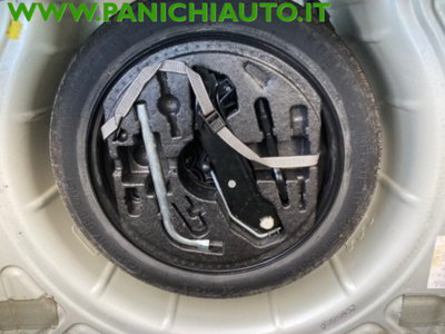 Volkswagen Golf 1.6 TDI DPF DSG 5p. Highline (11)