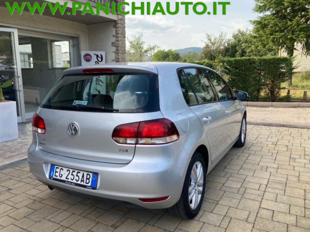 Volkswagen Golf 1.6 TDI DPF DSG 5p. Highline (5)