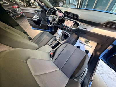 Audi Q3 35 2.0 tdi s-tronic (14)