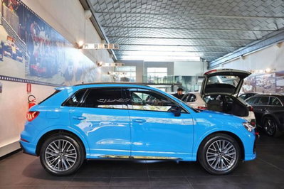 Audi Q3 35 2.0 tdi s-tronic (2)