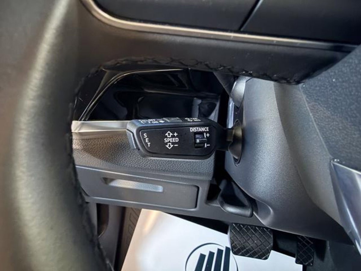 Audi Q3 35 2.0 tdi s-tronic (20)