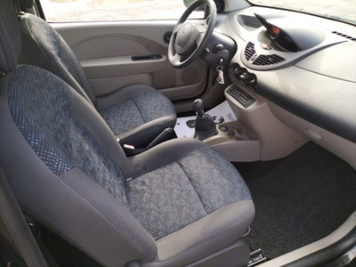Renault Twingo 1.2 16V BVR Sport & Sound (12)