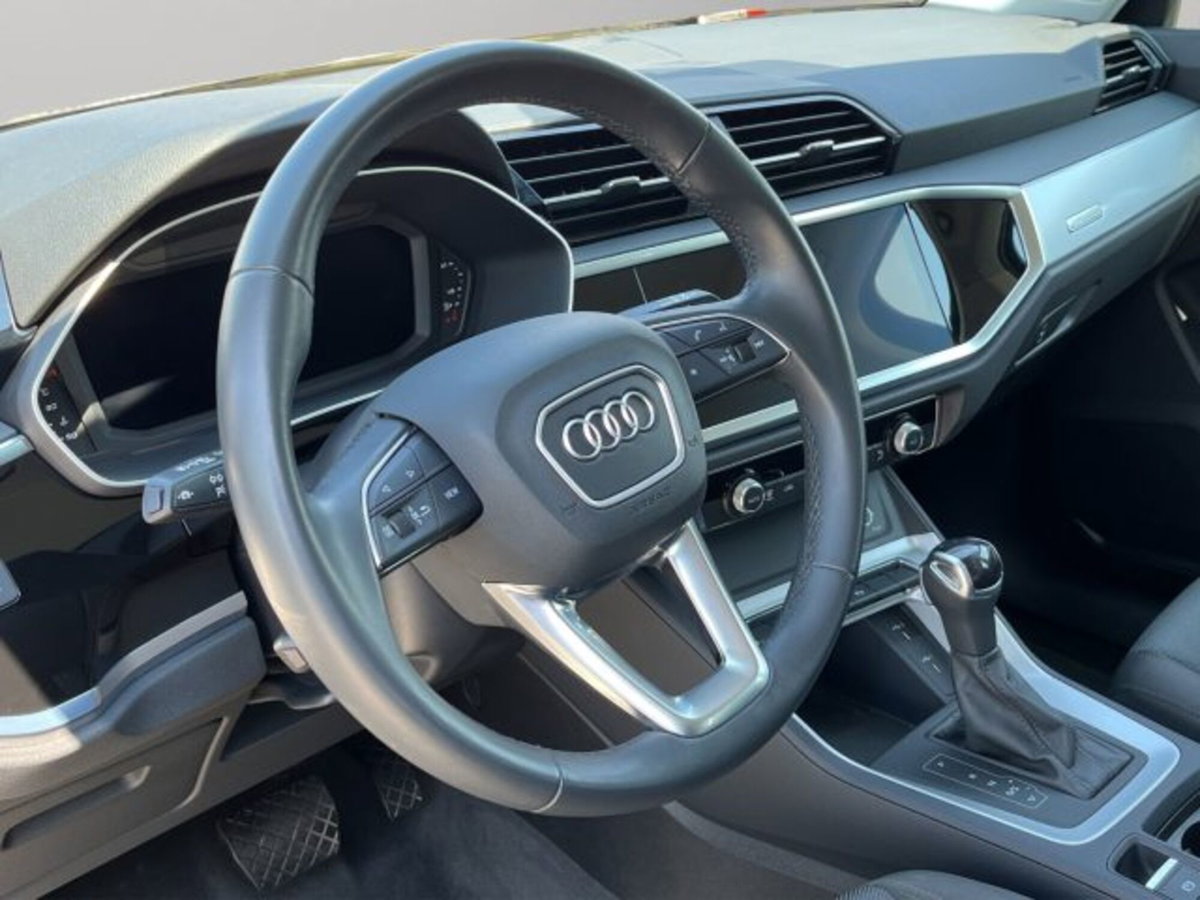 Audi Q3 35 TDI Business (11)