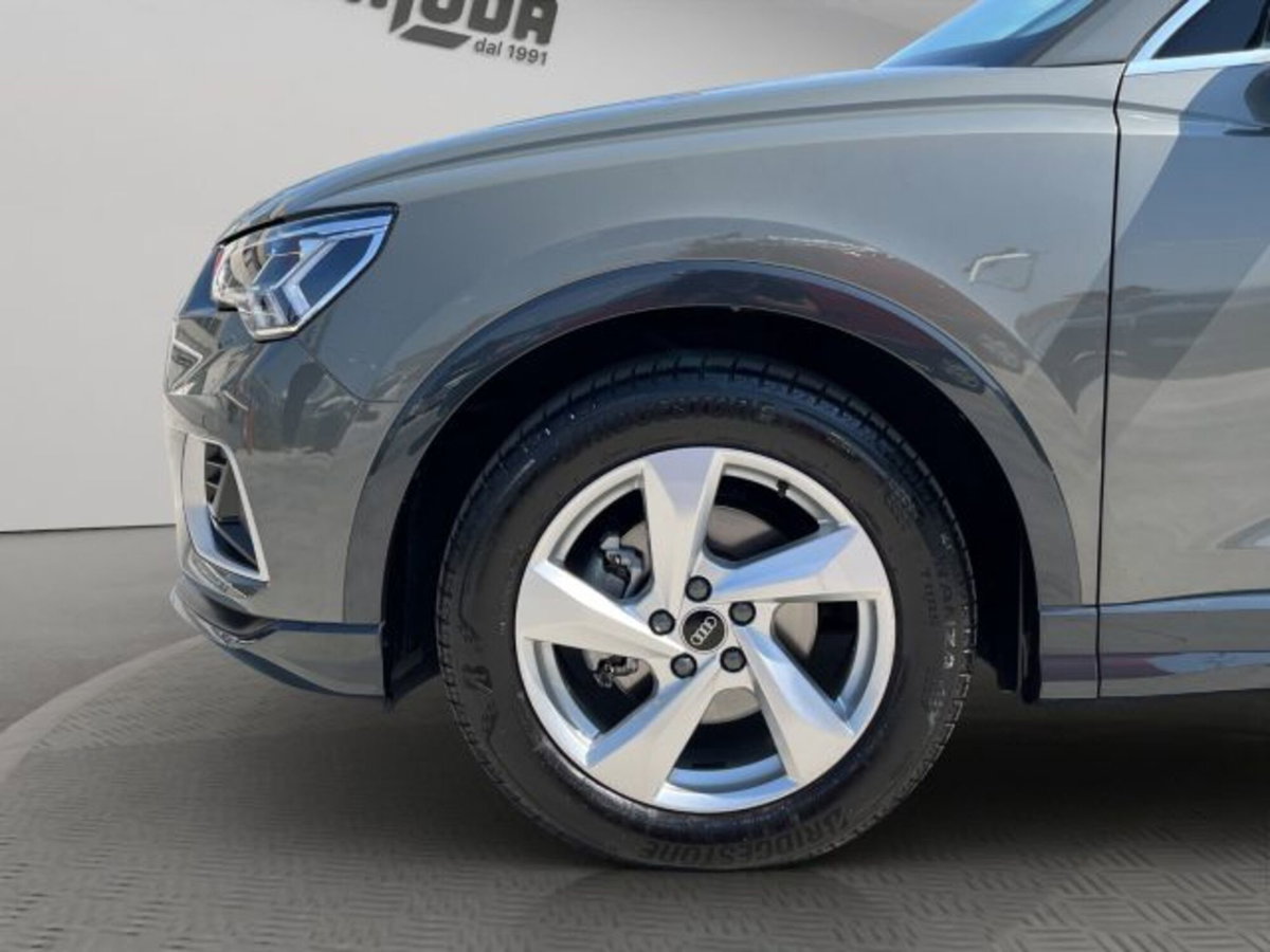Audi Q3 35 TDI Business (19)