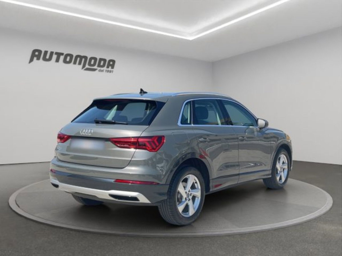 Audi Q3 35 TDI Business (4)