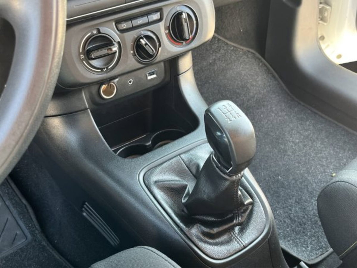 Citroen C3 BlueHDi 75 Seduction (13)