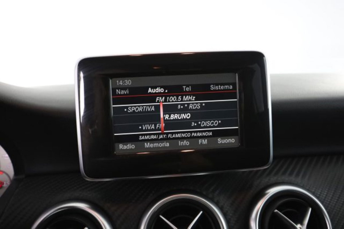 Mercedes-Benz Classe A 180 CDI Automatic Premium (11)