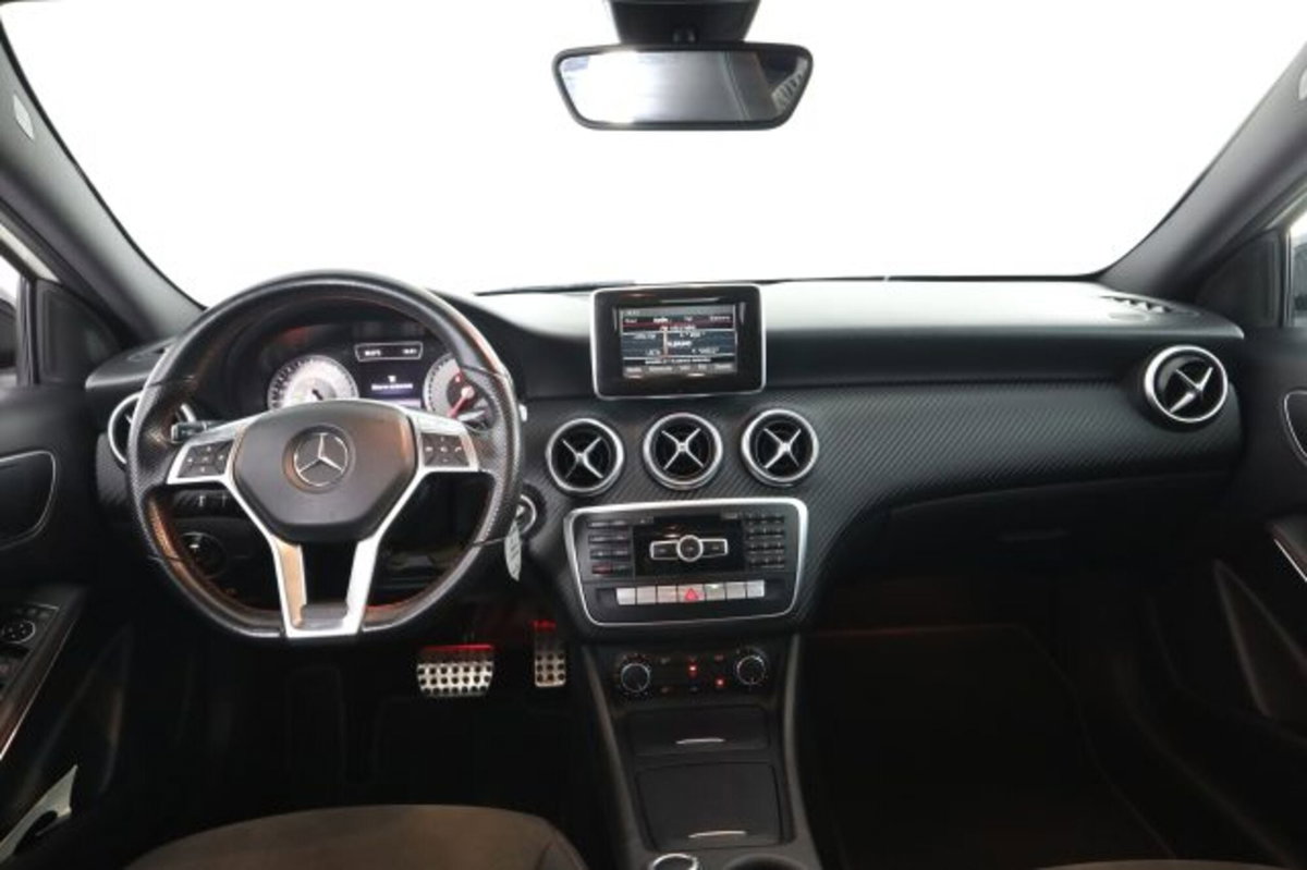 Mercedes-Benz Classe A 180 CDI Automatic Premium (4)
