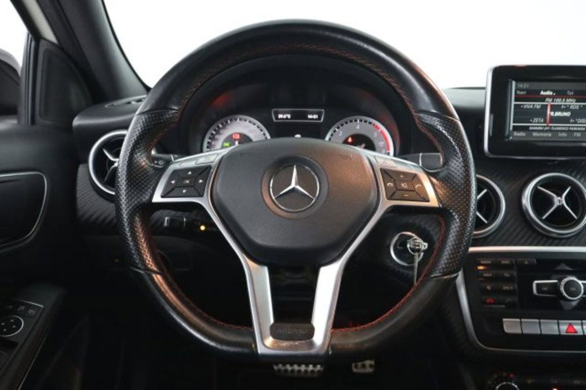 Mercedes-Benz Classe A 180 CDI Automatic Premium (5)