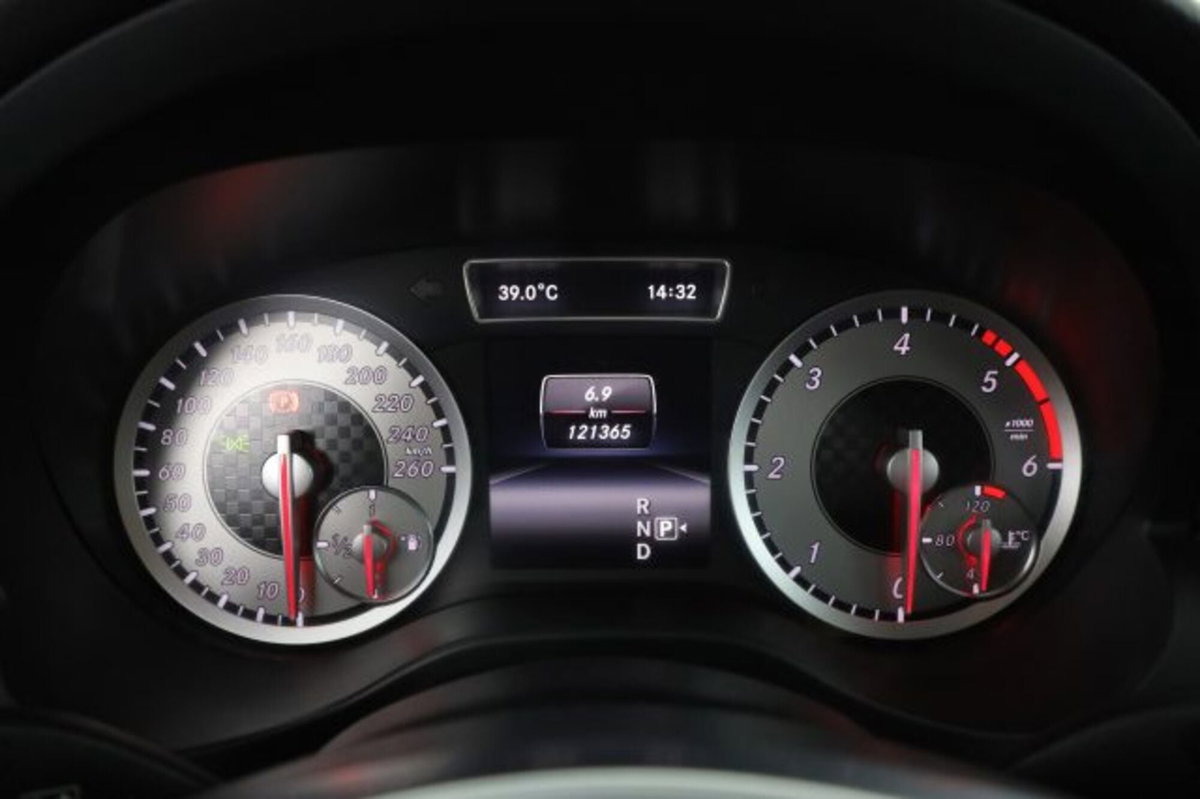Mercedes-Benz Classe A 180 CDI Automatic Premium (7)