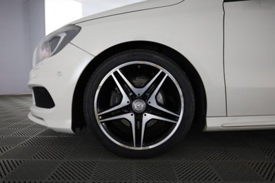 Mercedes-Benz Classe A 180 CDI Automatic Premium (8)