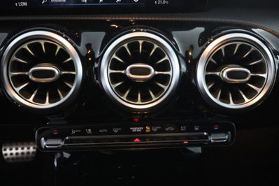 Mercedes-Benz Classe A 250 e Automatic EQ-Power Premium (13)