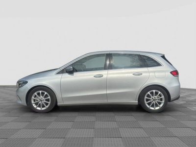 Mercedes-Benz CLA Shooting Brake 180 d Automatic Shooting Brake Sport (2)