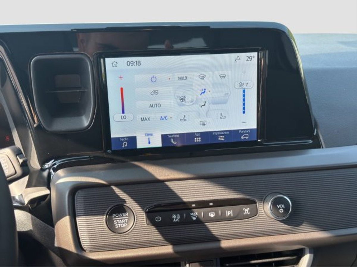 Ford Tourneo Courier 1.0 ecoboost 125cv Titanium powershift (17)