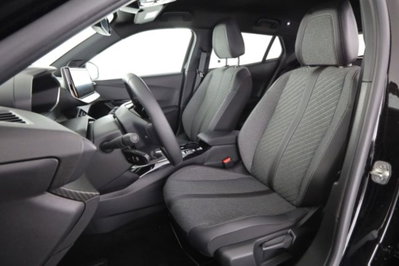 Peugeot 2008 PureTech 100 S&S Allure (3)