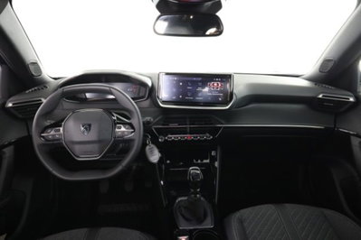 Peugeot 2008 PureTech 100 S&S Allure (5)