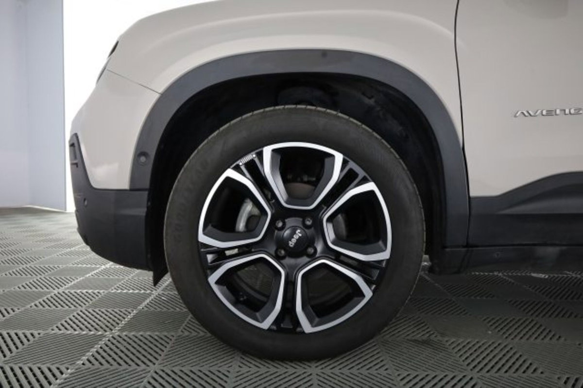 Jeep Avenger 1.2 turbo Summit fwd 100cv (8)