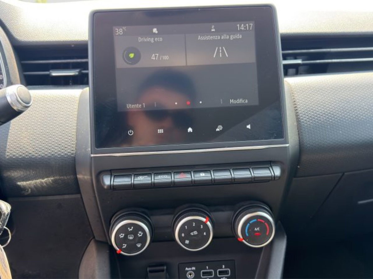 Renault Clio TCe 90 CV 5 porte Zen (16)