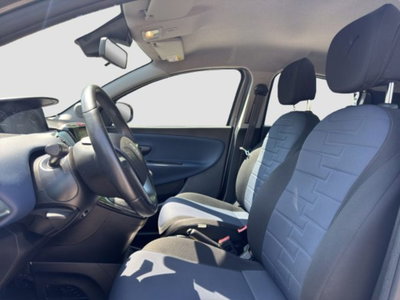 Lancia Ypsilon 1.0 FireFly 5 porte S&S Hybrid Ecochic A. Ferretti (9)
