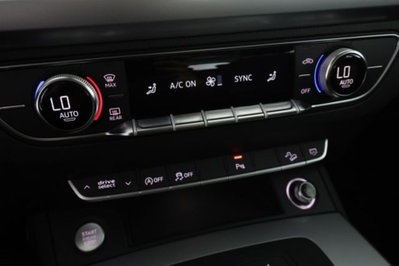 Audi Q5 40 TDI quattro S tronic Business (14)