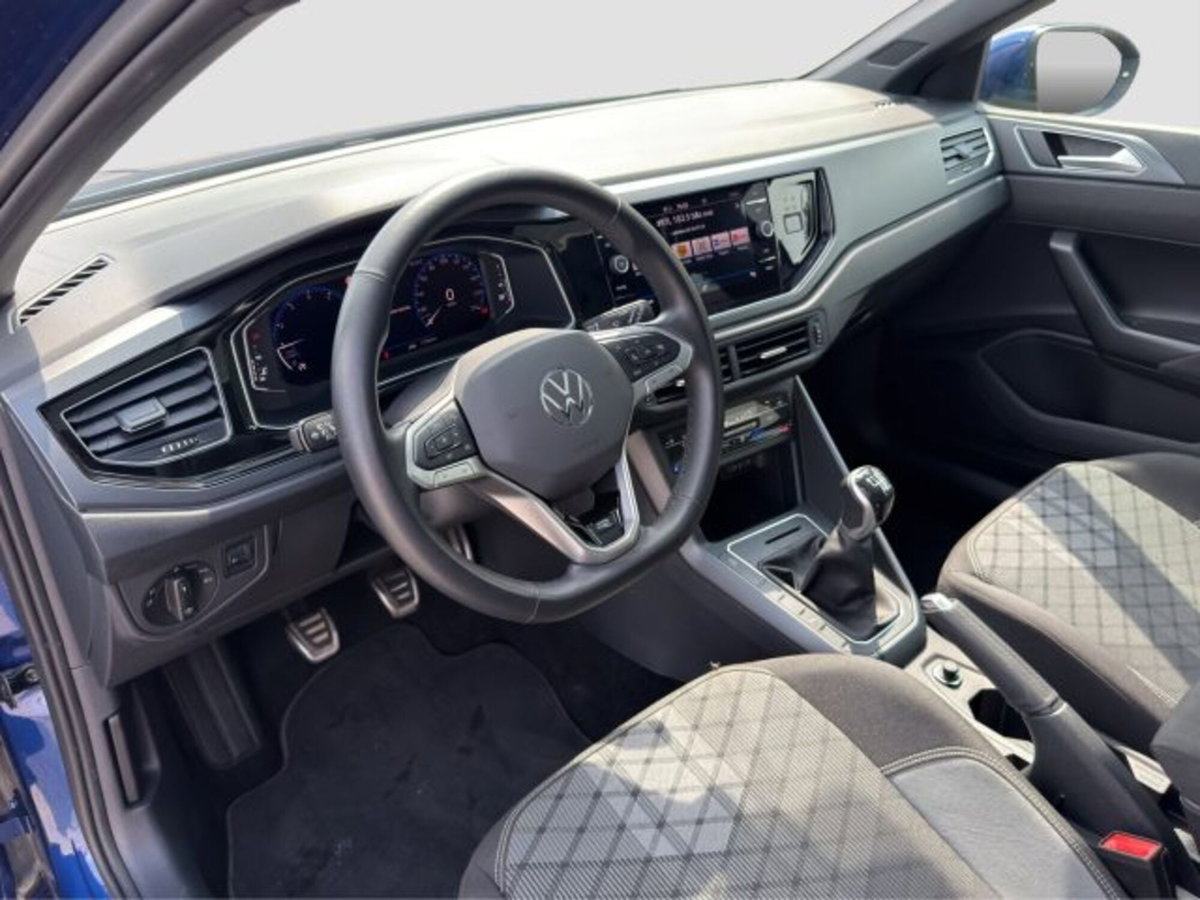 Volkswagen Taigo 1.0 tsi R-Line 115cv (9)