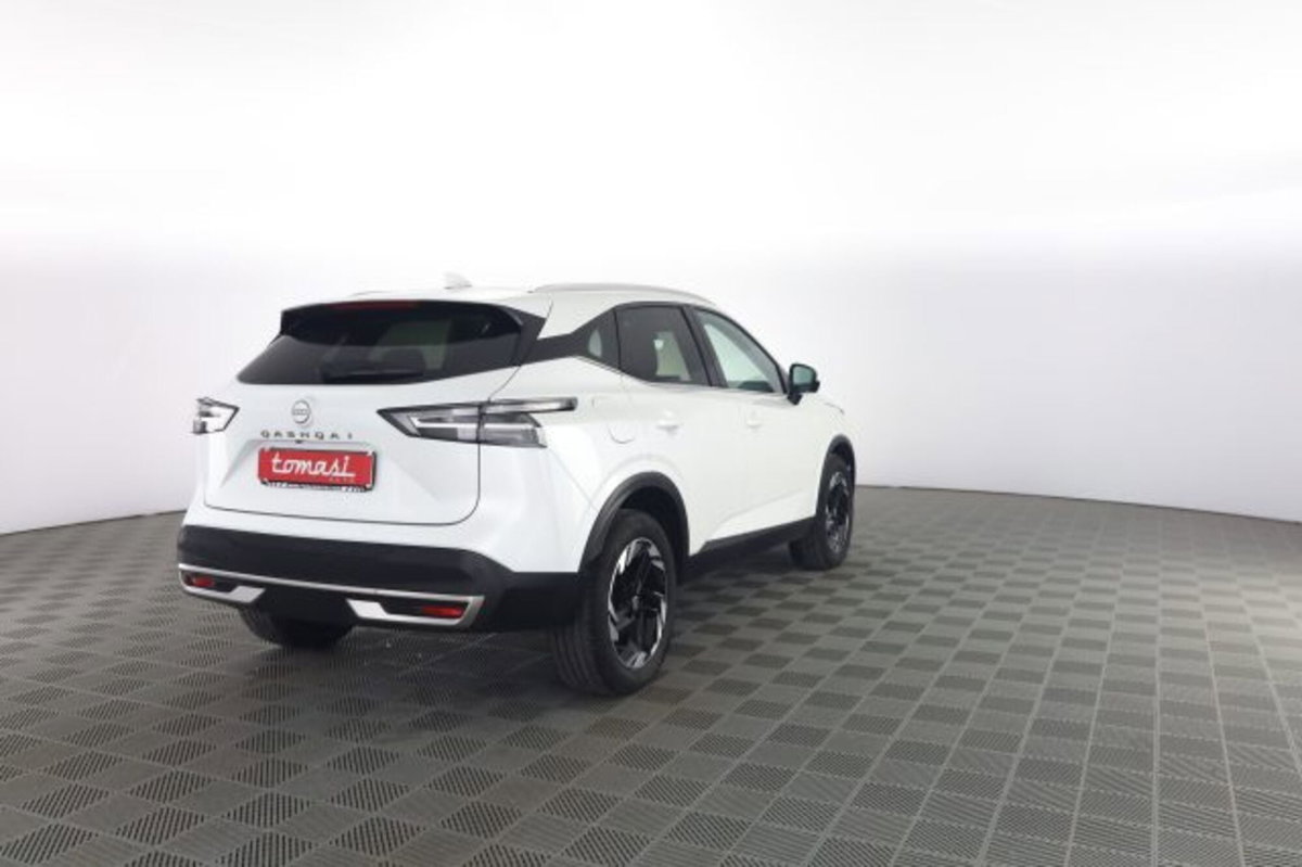 Nissan Qashqai 1.3 mhev N-Connecta 2wd 140cv (4)