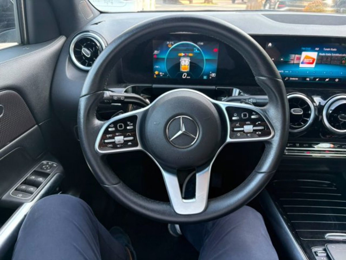 Mercedes-Benz GLA SUV 220 d Automatic Sport (13)