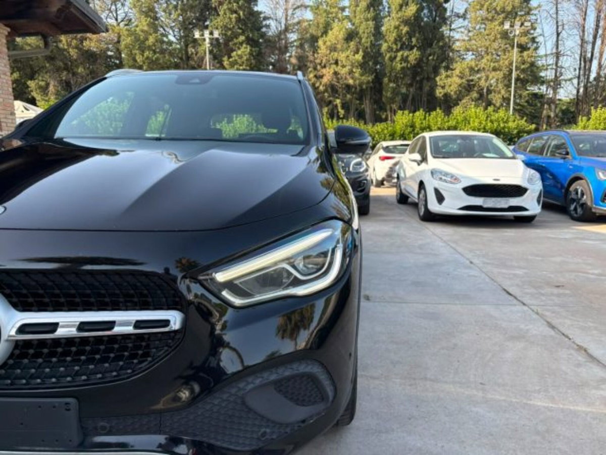 Mercedes-Benz GLA SUV 220 d Automatic Sport (3)