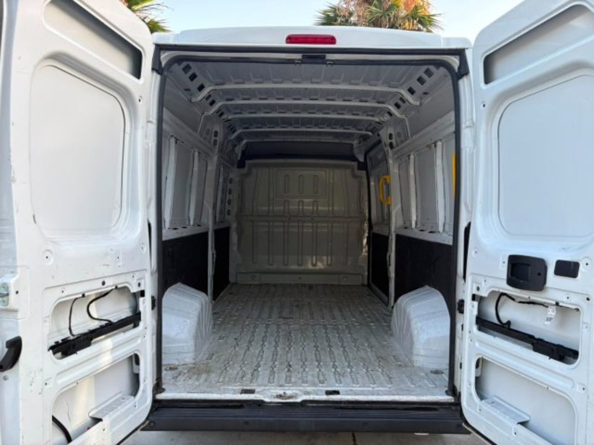 Opel Movano Furgone Heavy 35 L4H3 2.2 diesel 140cv S&S (7)