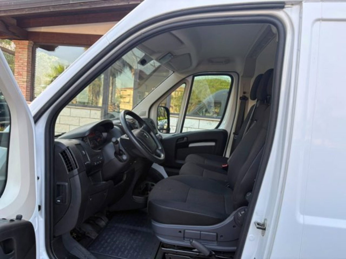 Opel Movano Furgone Heavy 35 L4H3 2.2 diesel 140cv S&S (9)