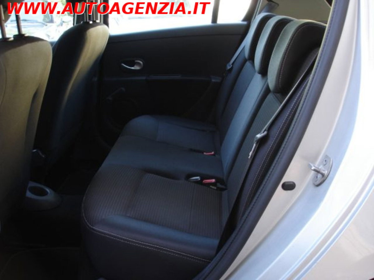 Renault Clio 1.5 dCi 75CV 5 porte Dynamique (9)