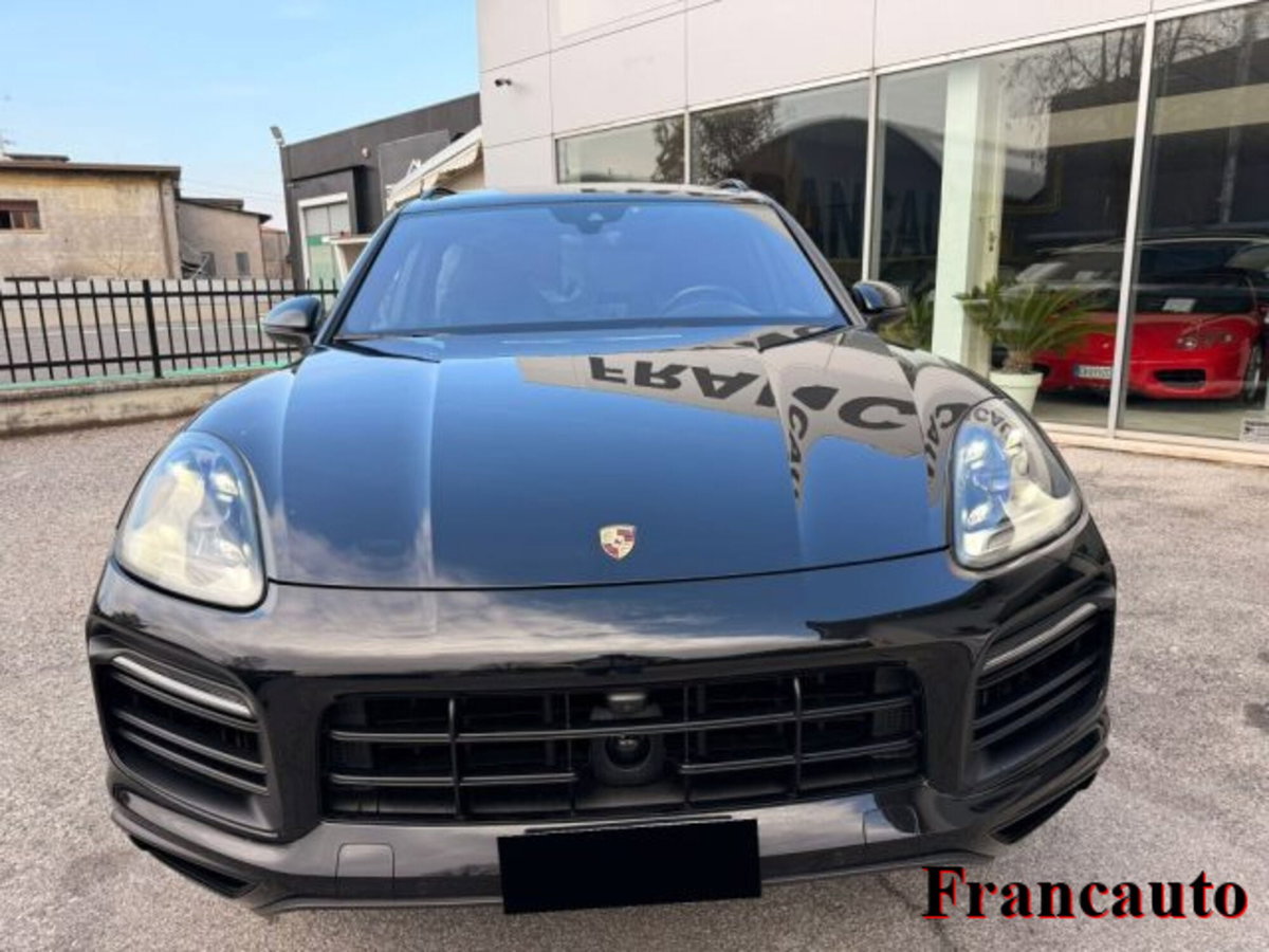 Porsche Cayenne 3.0 V6 (2)