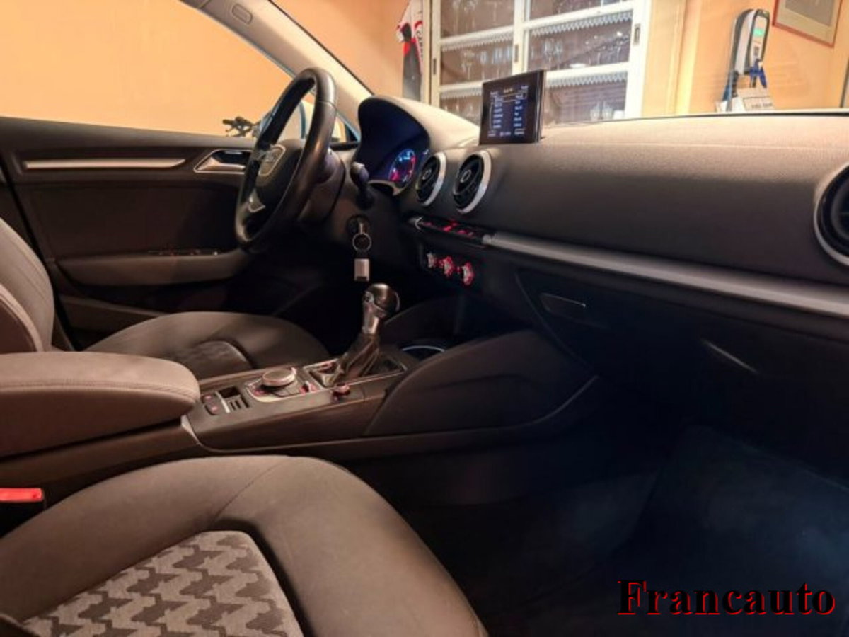 Audi A3 Sportback 1.6 TDI clean diesel S tronic Business (6)